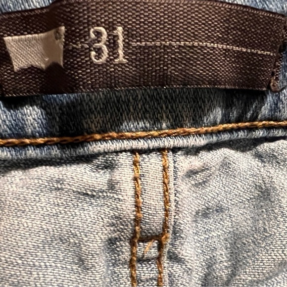 LEVI’S Women’s Capris - Picture 7 of 7